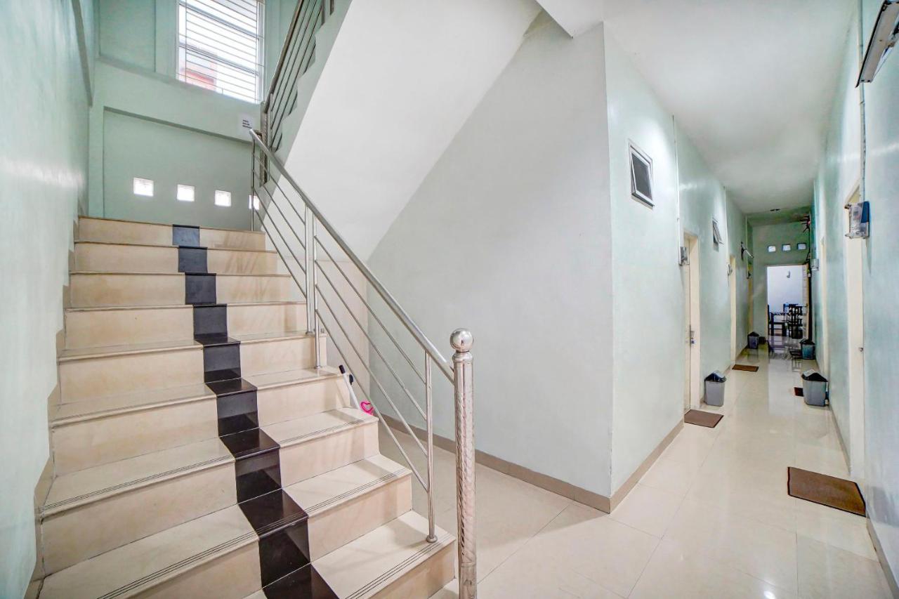 Oyo 91170 Ayahanda Residence Medan Exteriér fotografie