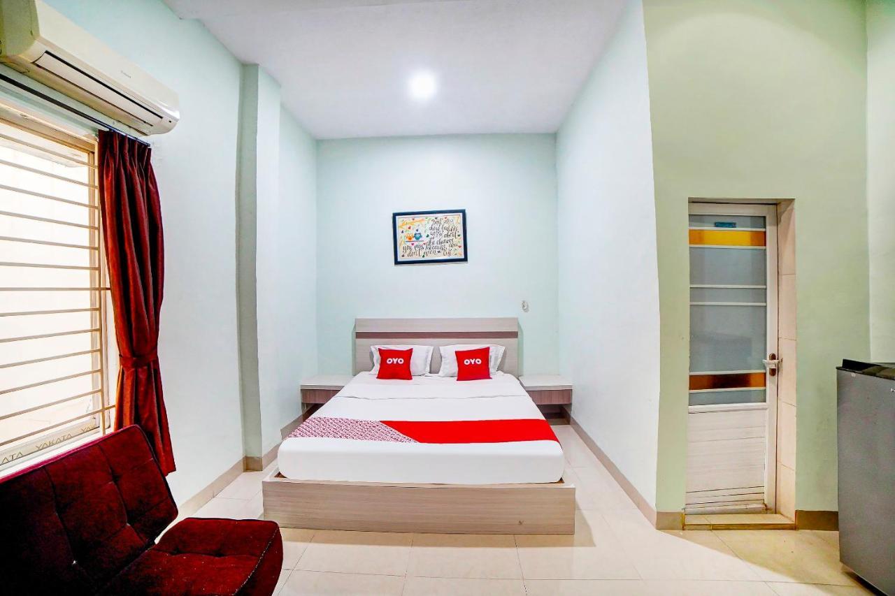 Oyo 91170 Ayahanda Residence Medan Exteriér fotografie